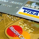 「クレジットカード」と「デビットカード」の違いは?