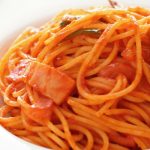スパゲッティ「ナポリタン」と「イタリアン」の違いは?